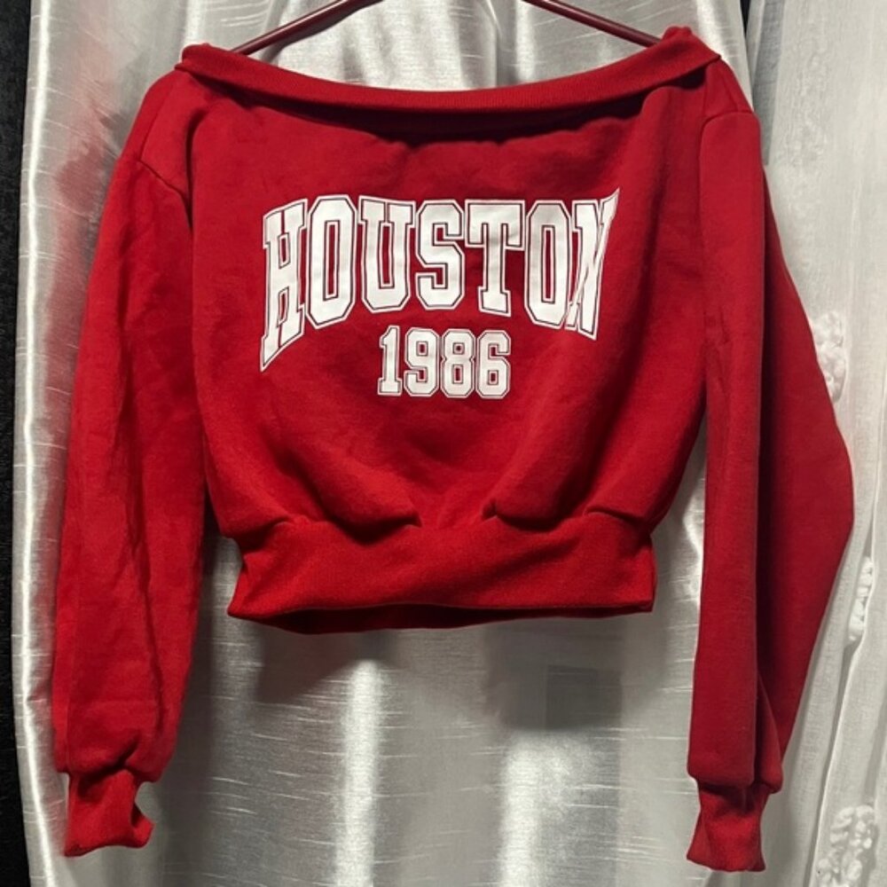 SHEIN Cropped Vibrant Red Sweater